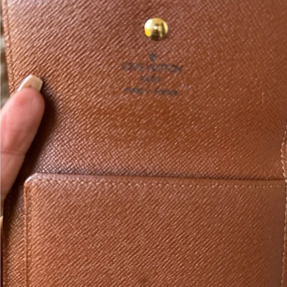Louis Vuitton Elise Trifold Wallet